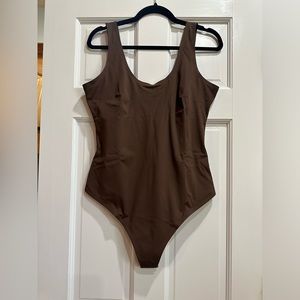 Pinsy Bonded Scoop Tank Hourglass Shapewear Thong Bodysuit XL New With Tags